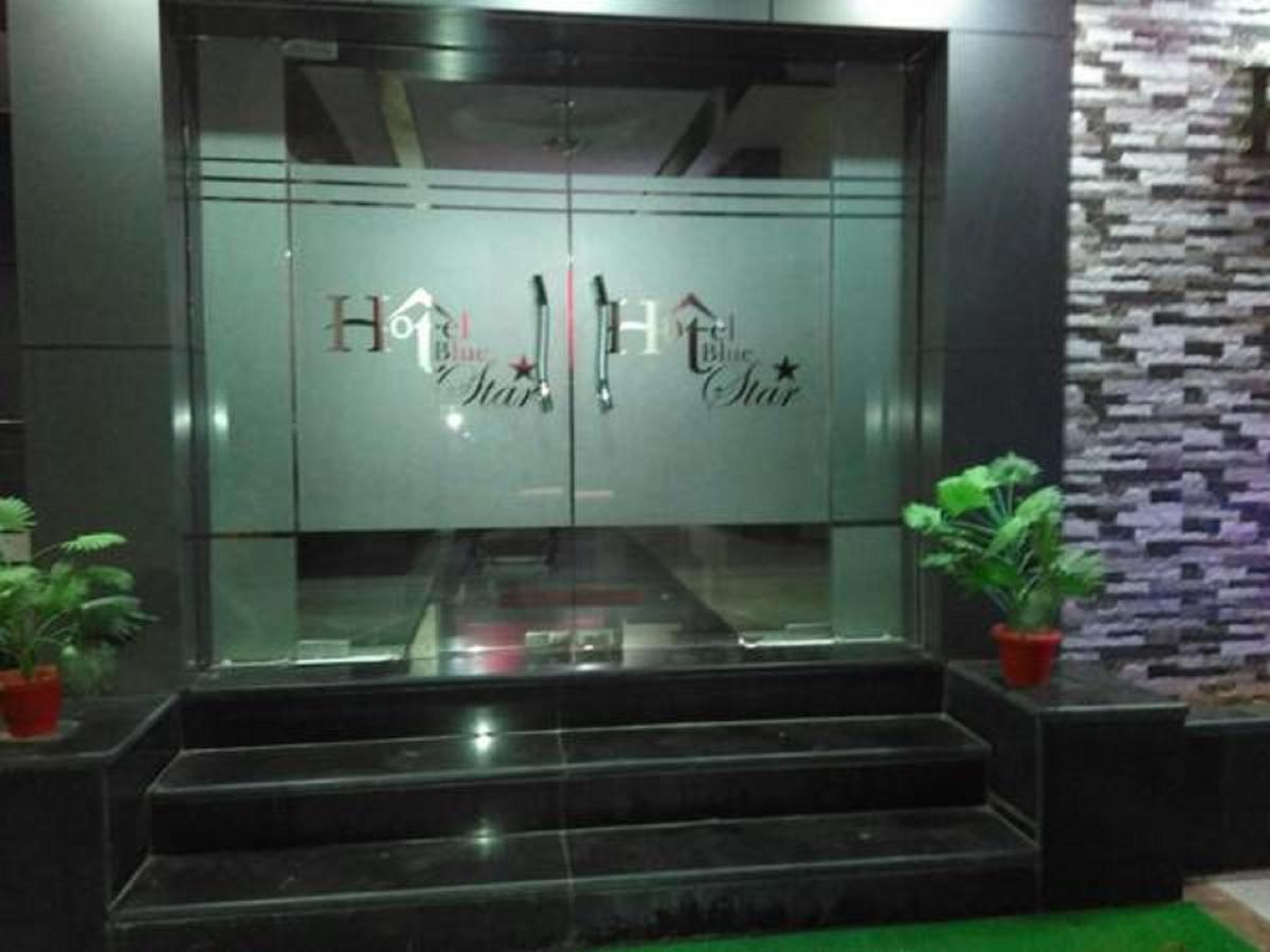 Hotel Blue Star Datia Ngoại thất bức ảnh
